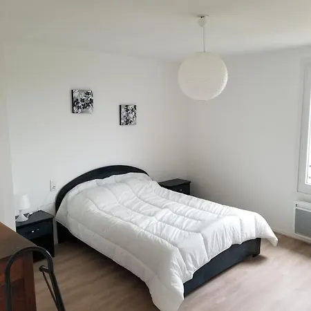 Holiday home Grand Grande Capacite Dans L'allier *