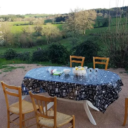 Grand Grande Capacite Dans L'allier Holiday home