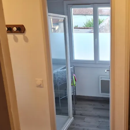 Holiday home Grand Grande Capacite Dans L'allier