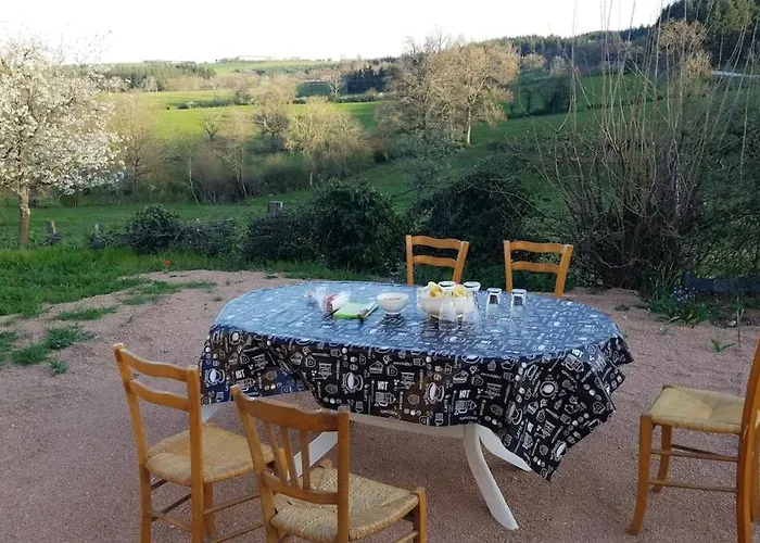 Holiday home Grand Grande Capacite Dans L'allier *